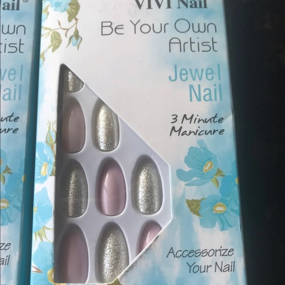 COPY - Nails - Picture 2 of 5